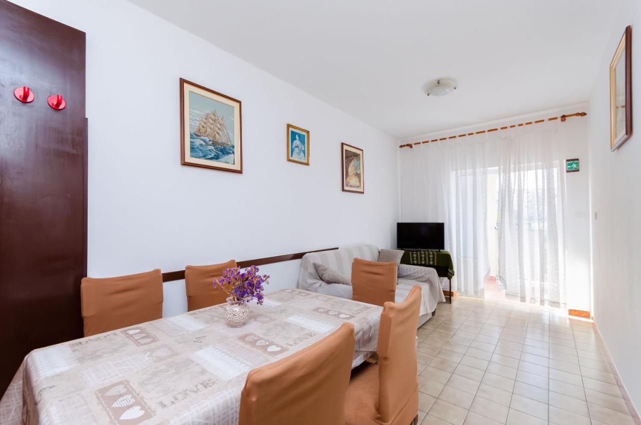 Luce Apartment *